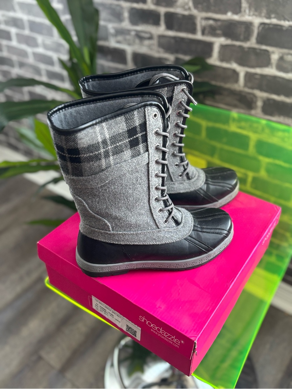aerie Gray Plaid Lace-Up Waterproof Winter Boots - Picture 2 of 6
